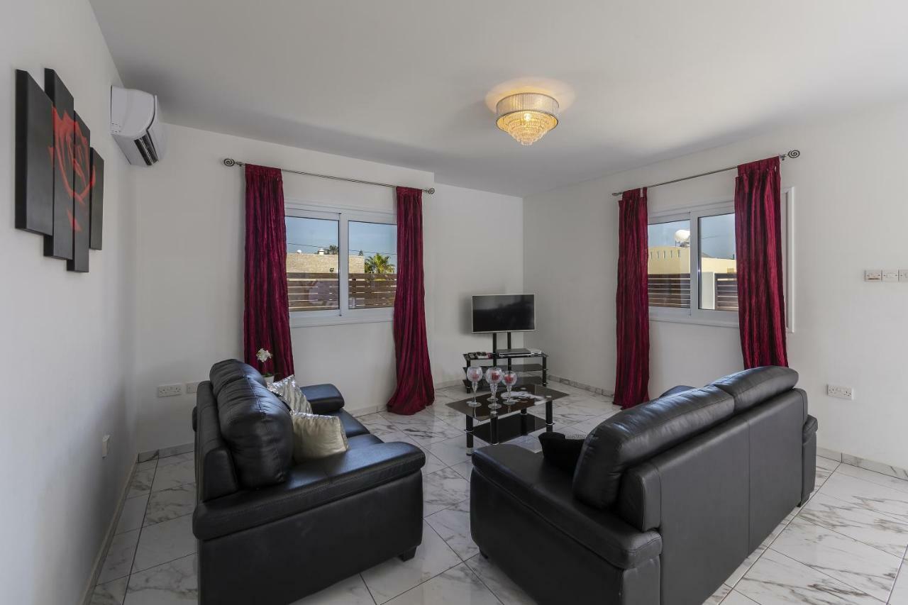 Protaras Villa Hollywood Extérieur photo